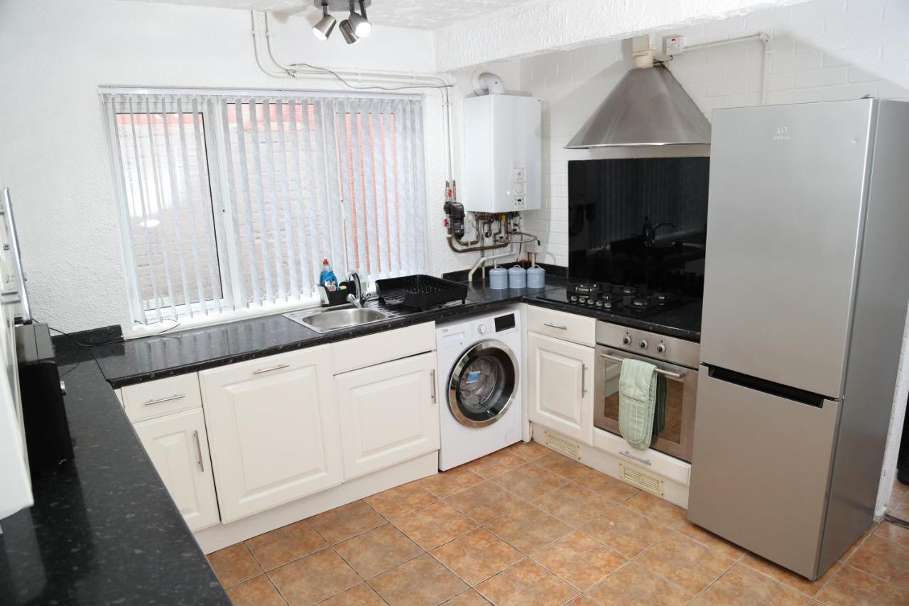 Cosy 3-Bed Bungalow Nec Airport Close To Amenities Birmingham Exteriör bild